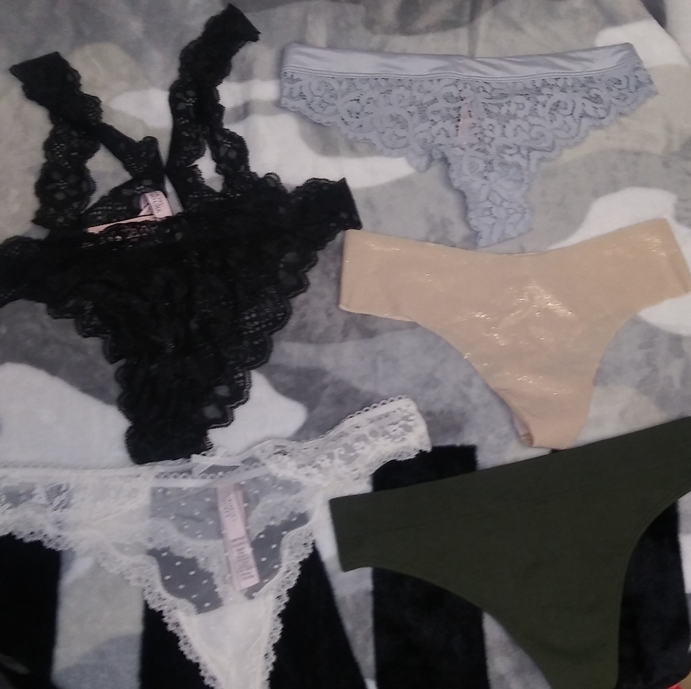 5 NEW VS SMALL PANTIES